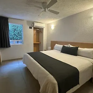 3* Hotel Emperador Centro Y Remodelado